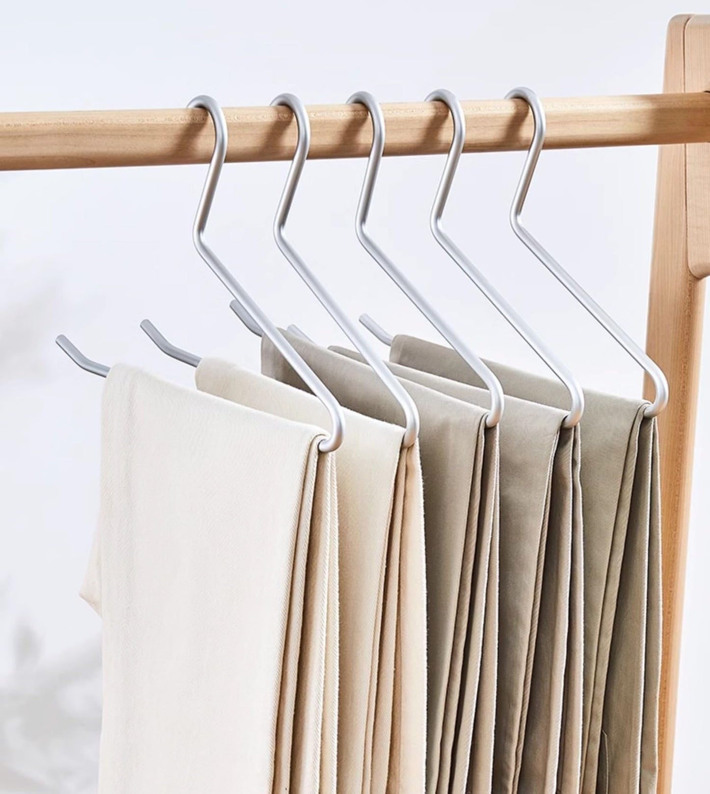 Slim Aluminum Non Slip Space Saving Clothes Hangers
